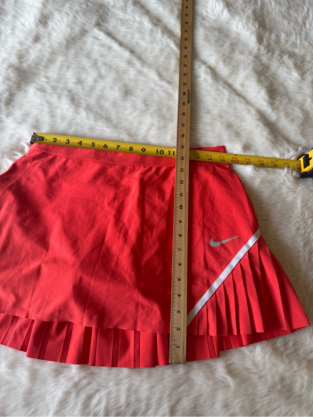 Nike Women’s Red Athletic Pleated Skort - Picture 12 of 12